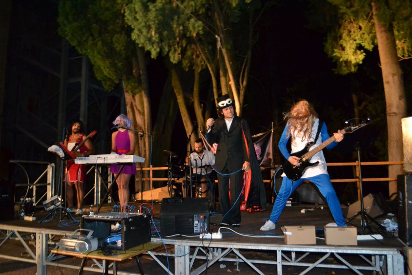 MUSICA E DIVERTIMENTO CON...I PUFF PURPLE!
